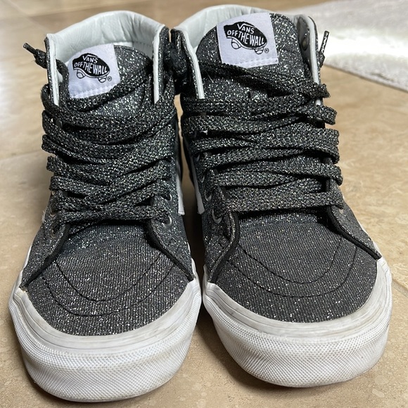 Vans. - Picture 3 of 7